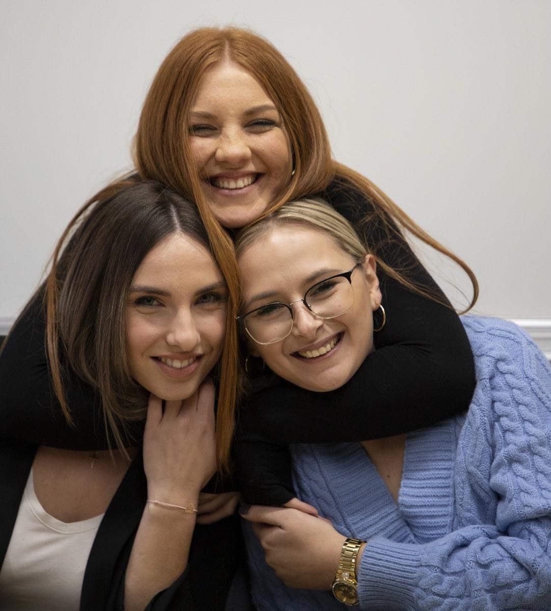 trio2 1082x1200