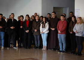 221212-Paljenje-svijece-3-KBF-5