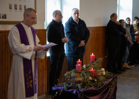 221212-Paljenje-svijece-3-KBF-7