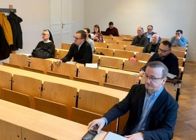 4def0ba5-e9a8-4c69-b490-885ba04af7da